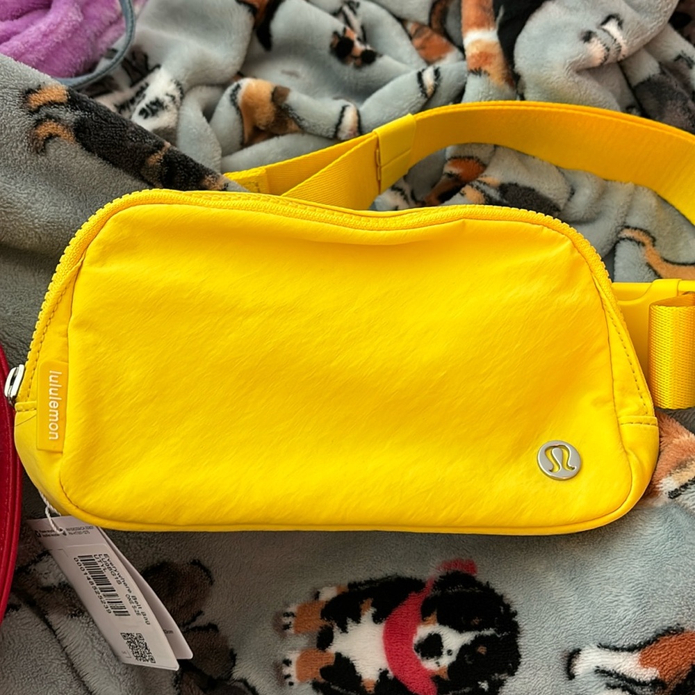 Lululemon belt bag